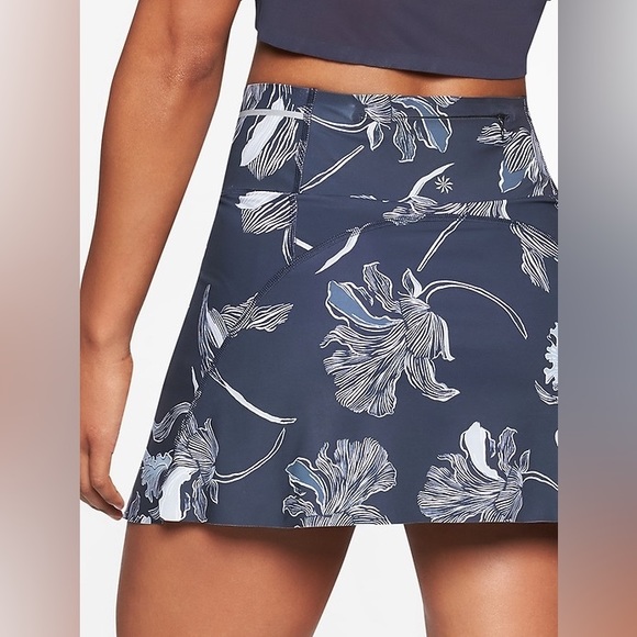 Athleta Sonic Floral Navy White Tennis/Golf Skort - Picture 2 of 9